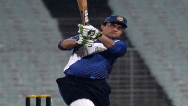 চেনা ছন্দে মহারাজ