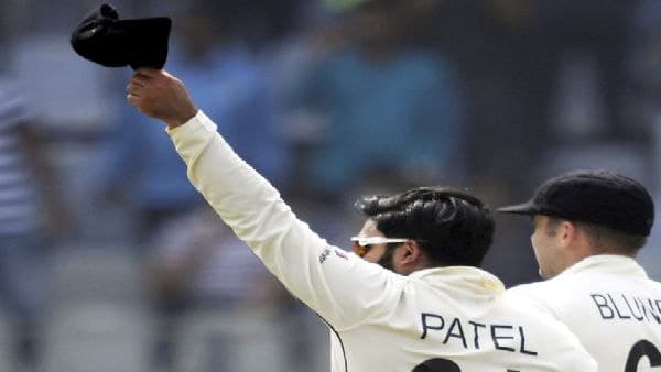 চমকপ্রদ অভিষেক চমকপ্রদ অভিষেক