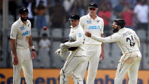 বুড়ো হাড়ে ভেল্কি বুড়ো হাড়ে ভেল্কি