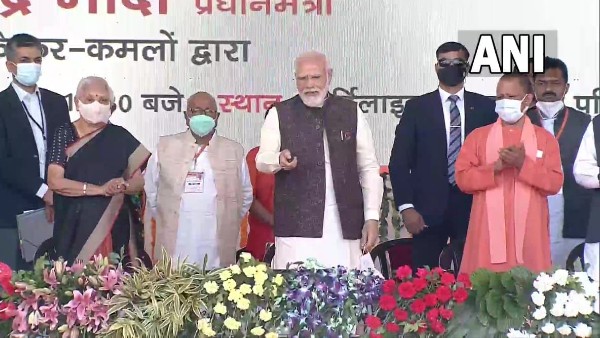 তিন মেগা প্রোজেক্টের উদ্বোধনে প্রধানমন্ত্রী