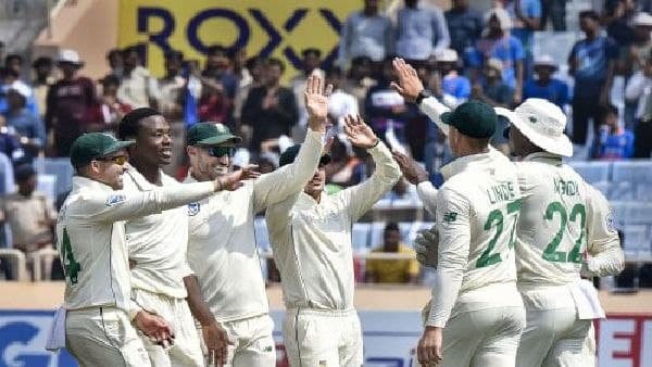 ভারতের বিরুদ্ধে টেস্টে শক্তিশালী দল দক্ষিণ আফ্রিকার
