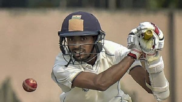 উপেক্ষিত ঈশ্বরন উপেক্ষিত ঈশ্বরন