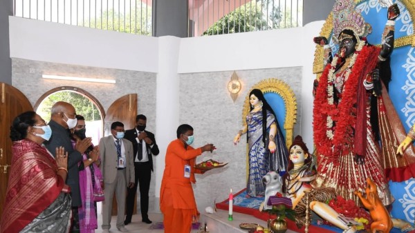 ভেঙেছিল পাক সেনা, পাঁচ দশক পরে রমনা কালী মন্দিরের উদ্বোধন ভারতের রাষ্ট্রপতি কোবিন্দের ভেঙেছিল পাক সেনা, পাঁচ দশক পরে রমনা কালী মন্দিরের উদ্বোধন ভারতের রাষ্ট্রপতি কোবিন্দের