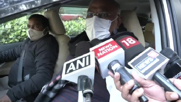 বিরোধী জোট ভাঙার ষড়যন্ত্রের অভিযোগ