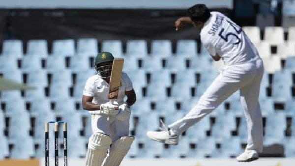 দাপট ভারতীয় পেসারদের