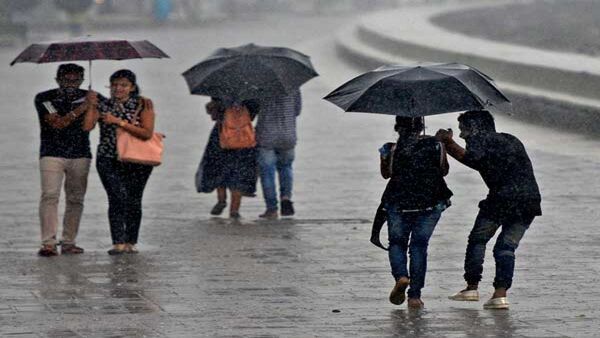 বিভিন্ন রাজ্যে বৃষ্টির সম্ভাবনা বিভিন্ন রাজ্যে বৃষ্টির সম্ভাবনা
