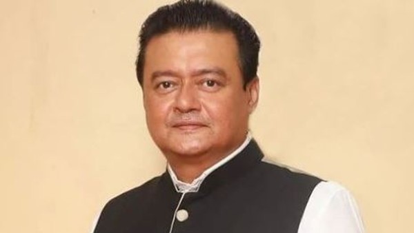 বলিউডে শাশ্বত বলিউডে শাশ্বত