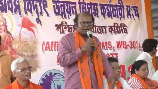 মিডিয়া সেলের হোয়াটসঅ্যাপ গ্রুপ ছেড়েছেন সায়ন্তন