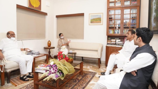 কংগ্রেস নিষ্ক্রিয়, আঞ্চলিক দলগুলিকে এগিয়ে আসার বার্তা কংগ্রেস নিষ্ক্রিয়, আঞ্চলিক দলগুলিকে এগিয়ে আসার বার্তা