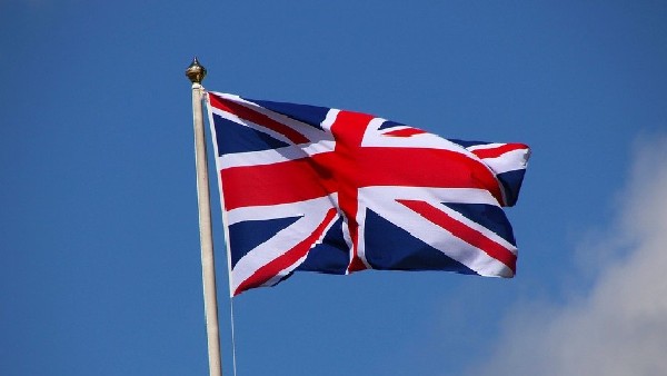 বেগুনি রং না ব্যবহার করার মূল কারণ 