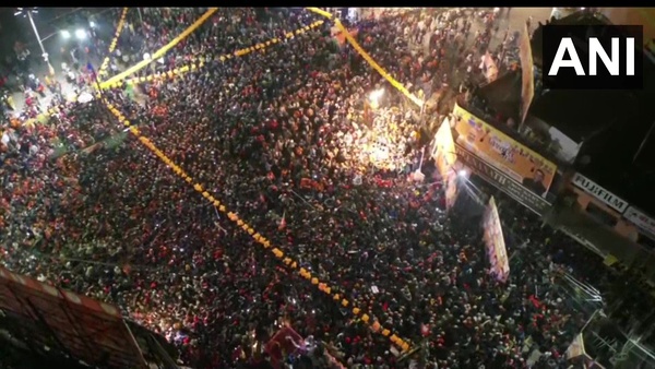 জনবিশ্বাস কর্মসূচিতে অমিত শাহ জনবিশ্বাস কর্মসূচিতে অমিত শাহ