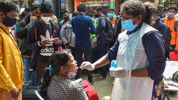 রাজ্যে বেড়েছে আক্রান্ত ও মৃত্যুর সংখ্যা রাজ্যে বেড়েছে আক্রান্ত ও মৃত্যুর সংখ্যা