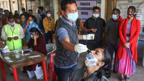 রাজ্যের করোনা পরিস্থিতি উদ্বেগজনক