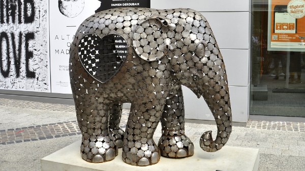  হাতির মূর্তি