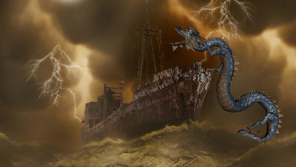 আশ্চর্যজনক প্রাণীটি যেন সমুদ্রে সাঁতার কাটছিল