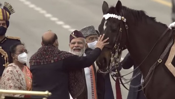 মোদী-কোবিন্দের সাবাসি বিরাটকে! 