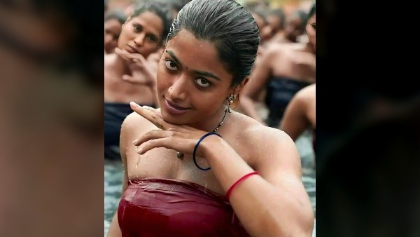 আসল চন্দনকাঠ আটক করে পুলিশ‌