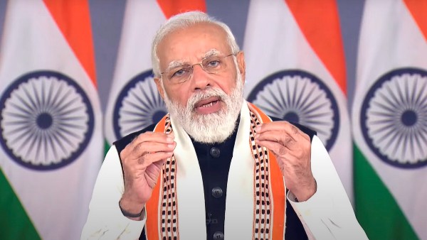 স্ট্যাচু বানিয়ে বীরদের সম্মান