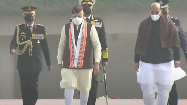 অনুষ্ঠানে করোনা বিধি মানতে হবে সকলকে অনুষ্ঠানে করোনা বিধি মানতে হবে সকলকে