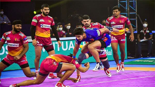 প্রো কবাডি লিগের শীর্ষস্থানে ফের দাবাং দিল্লির! পুনেরি পল্টনের কাছে পরাস্ত গুজরাট জায়ান্টস প্রো কবাডি লিগের শীর্ষস্থানে ফের দাবাং দিল্লির! পুনেরি পল্টনের কাছে পরাস্ত গুজরাট জায়ান্টস
