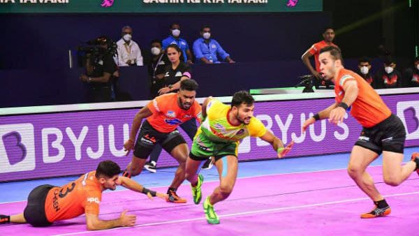 ইউ মুম্বাকে হারিয়ে প্রো কবাডির শীর্ষে পাটনা পাইরেটস, তেলুগু টাইটান্সের বিরুদ্ধে গুজরাট জায়ান্টসের বড় জয় ইউ মুম্বাকে হারিয়ে প্রো কবাডির শীর্ষে পাটনা পাইরেটস, তেলুগু টাইটান্সের বিরুদ্ধে গুজরাট জায়ান্টসের বড় জয়