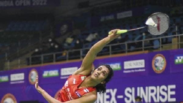 শেষ চারে পৌঁছে ৮ বছর পর সিন্ধু নিশ্চিত করলেন পদক শেষ চারে পৌঁছে ৮ বছর পর সিন্ধু নিশ্চিত করলেন পদক