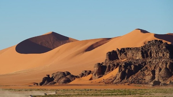 সমুদ্রপৃষ্ঠ থেকে প্রায় তিন হাজার ফুট উঁচু শহর সমুদ্রপৃষ্ঠ থেকে প্রায় তিন হাজার ফুট উঁচু শহর