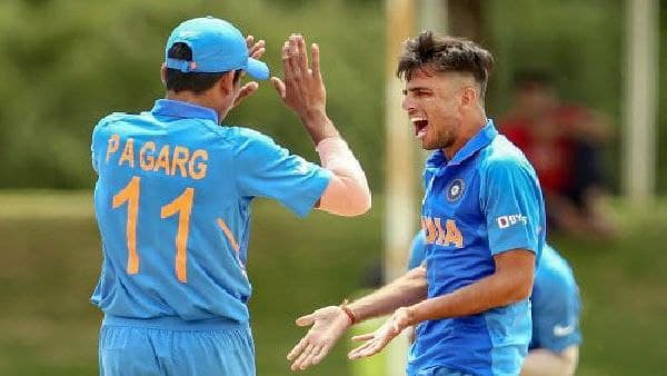 প্রত্যাখ্যাত হয়েও নাছোড় প্রত্যাখ্যাত হয়েও নাছোড়