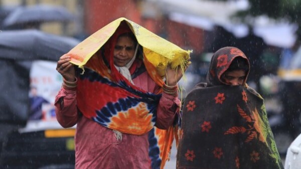 বৃষ্টি ও তুষারপাতের সম্ভাবনা