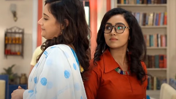 আয় তবে সহচরী আয় তবে সহচরী