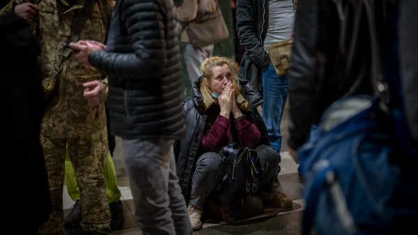 ইউক্রেনের এই দুঃসময়ে পাশে দাঁড়িয়েছেন রুশ নাগরিকরা