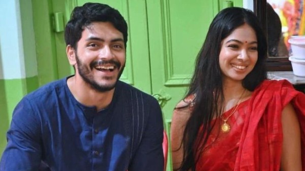 অর্জুন চক্রবর্তী ও সৃজা অর্জুন চক্রবর্তী ও সৃজা