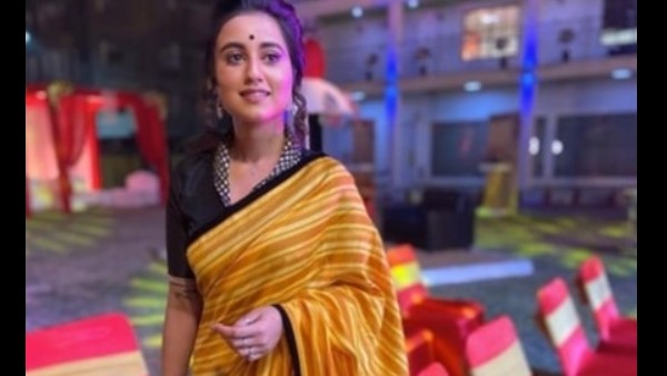 অভিনেত্রী সোশ্যাল মিডিয়ায় নিজের একটি ছবি শেয়ার করেছেন