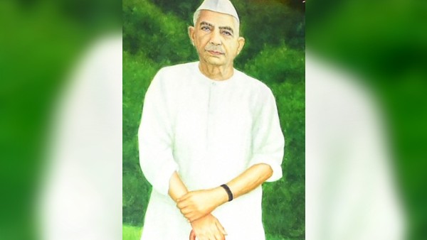 ব্রত থাকায় ফের খাবার পাঠানো হয় ব্রত থাকায় ফের খাবার পাঠানো হয়