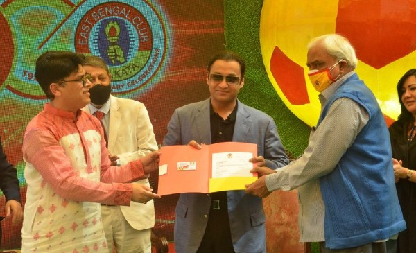 ইস্টবেঙ্গলে মিলে গেল দুই বাংলা, নতুন ইনভেস্টার পাওয়ার ছক কষতে শুরু করে দিল লাল-হলুদ ইস্টবেঙ্গলে মিলে গেল দুই বাংলা, নতুন ইনভেস্টার পাওয়ার ছক কষতে শুরু করে দিল লাল-হলুদ