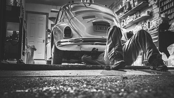 গ্যারেজ বা অন্য প্রবেশদ্বার নয় গ্যারেজ বা অন্য প্রবেশদ্বার নয়