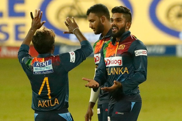 India vs West Indies: ভারতের বিরুদ্ধে মাঠে নামার আগে বড় ধাক্কা শ্রীলঙ্কার শিবিরে India vs West Indies: ভারতের বিরুদ্ধে মাঠে নামার আগে বড় ধাক্কা শ্রীলঙ্কার শিবিরে