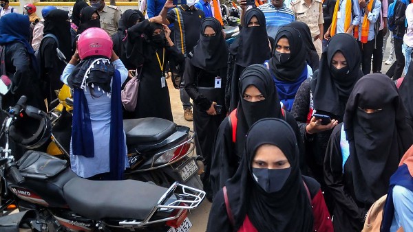  এক দেশ এক আইন