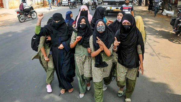 প্রবেশিকা পরীক্ষার পরেই মেলে পড়ার সুযোগ