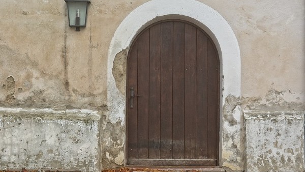 প্রধান দরজা পরিস্কার রাখুন প্রধান দরজা পরিস্কার রাখুন