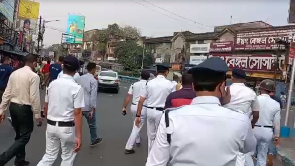 সিটের সদস্যদের ঘিরে বিক্ষোভ সিটের সদস্যদের ঘিরে বিক্ষোভ