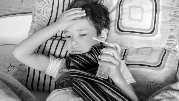  লাসা জ্বরের প্রাথমিক উপসর্গ