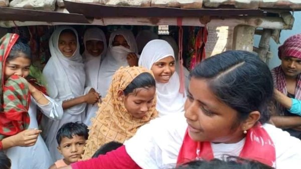 পার্টির নির্দেশ মেনেই প্রচারে পার্টির নির্দেশ মেনেই প্রচারে