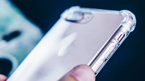 Clear Case এর বিশেষত্ব কী Clear Case এর বিশেষত্ব কী