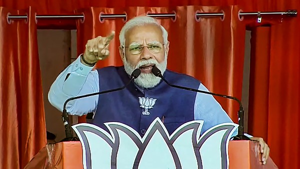 চান্নিকে নিশানা মোদীর চান্নিকে নিশানা মোদীর