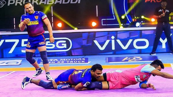 প্রো কবাডিতে জয়পুরের কাছে হেরেও শীর্ষে দিল্লি, তামিল থালাইভাসের কাছে পরাস্ত তেলুগু টাইটান্স প্রো কবাডিতে জয়পুরের কাছে হেরেও শীর্ষে দিল্লি, তামিল থালাইভাসের কাছে পরাস্ত তেলুগু টাইটান্স