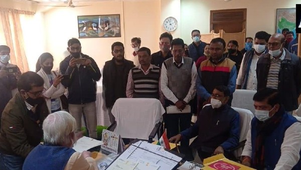 সাম্প্রতিক সময়ে কংগ্রেস নেতৃত্বের সঙ্গে বৈঠক সাম্প্রতিক সময়ে কংগ্রেস নেতৃত্বের সঙ্গে বৈঠক