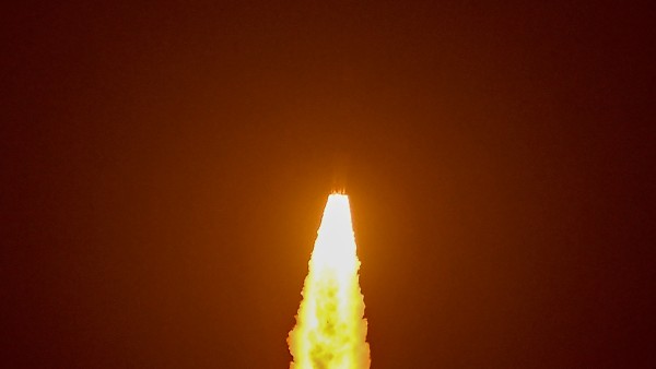 চিনা রকেটের পুনঃপ্রবেশ পৃথিবীর মাধ্যাকর্ষণে! 