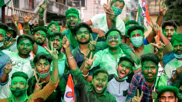 তৃণমূলের অন্দরে চোরাস্রোত তৈরি হয়েছে, তাতেউ ফাটল তৃণমূলের অন্দরে চোরাস্রোত তৈরি হয়েছে, তাতেউ ফাটল
