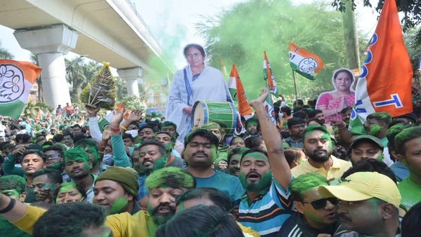 দুইজনই এদিন কালীঘাটে গিয়েছিলেন